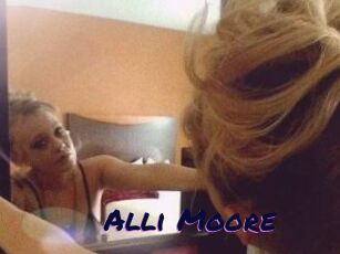 Alli_Moore