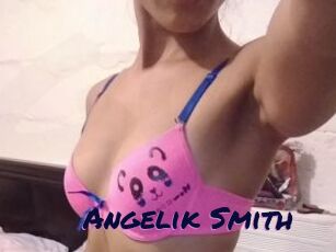 Angelik_Smith