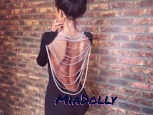 Mia_Dolly