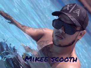 Mikee_scooth